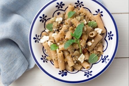 Pasta-fredda-melanzane-e-feta_450x300